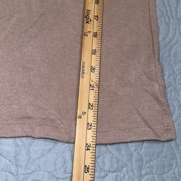 Apt. 9 Womens Medium Cold Shoulder Turtleneck Sweater Top Beige - Picture 7 of 9